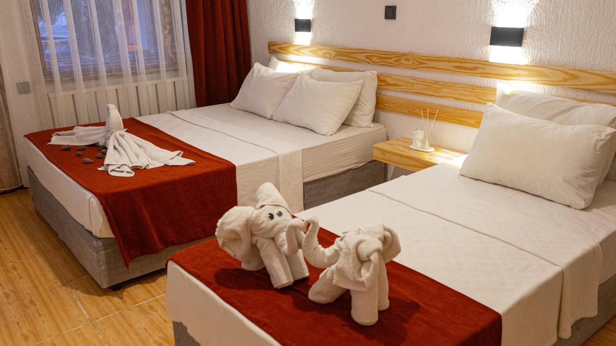 Club Aquarium Hotel & Spa Guvercinlik  Екстер'єр фото
