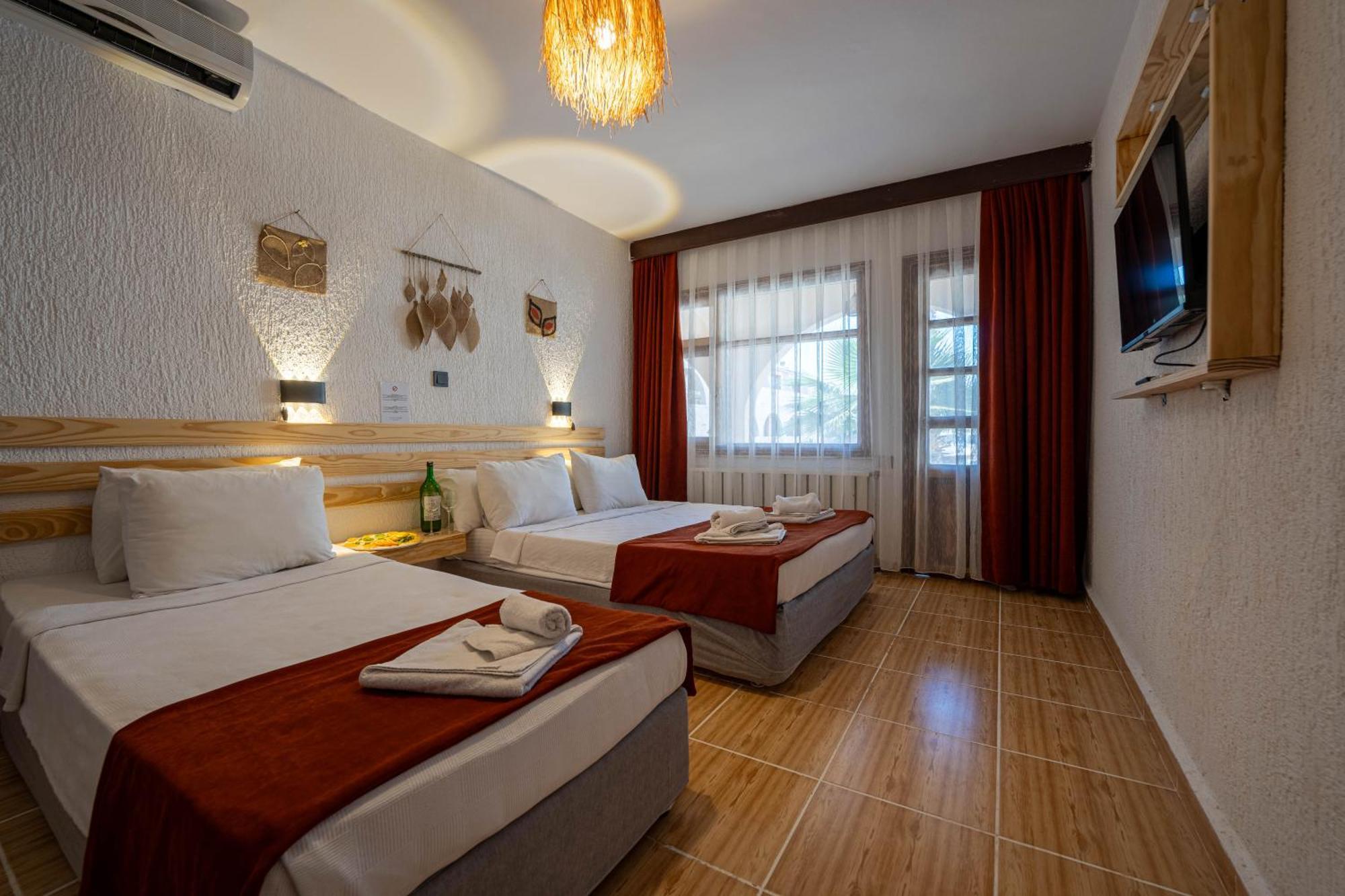 Club Aquarium Hotel & Spa Guvercinlik  Екстер'єр фото